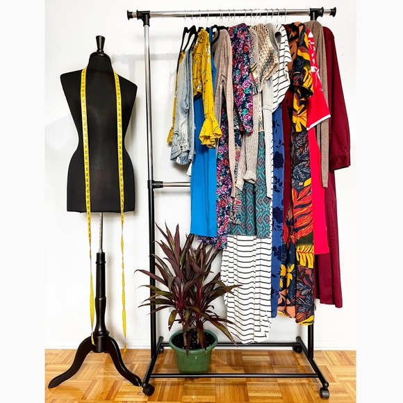 Follow my Instagram! Welcome to my Closet☺️! - Picture 3 of 12